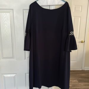 Elegant Navy Midi Dress